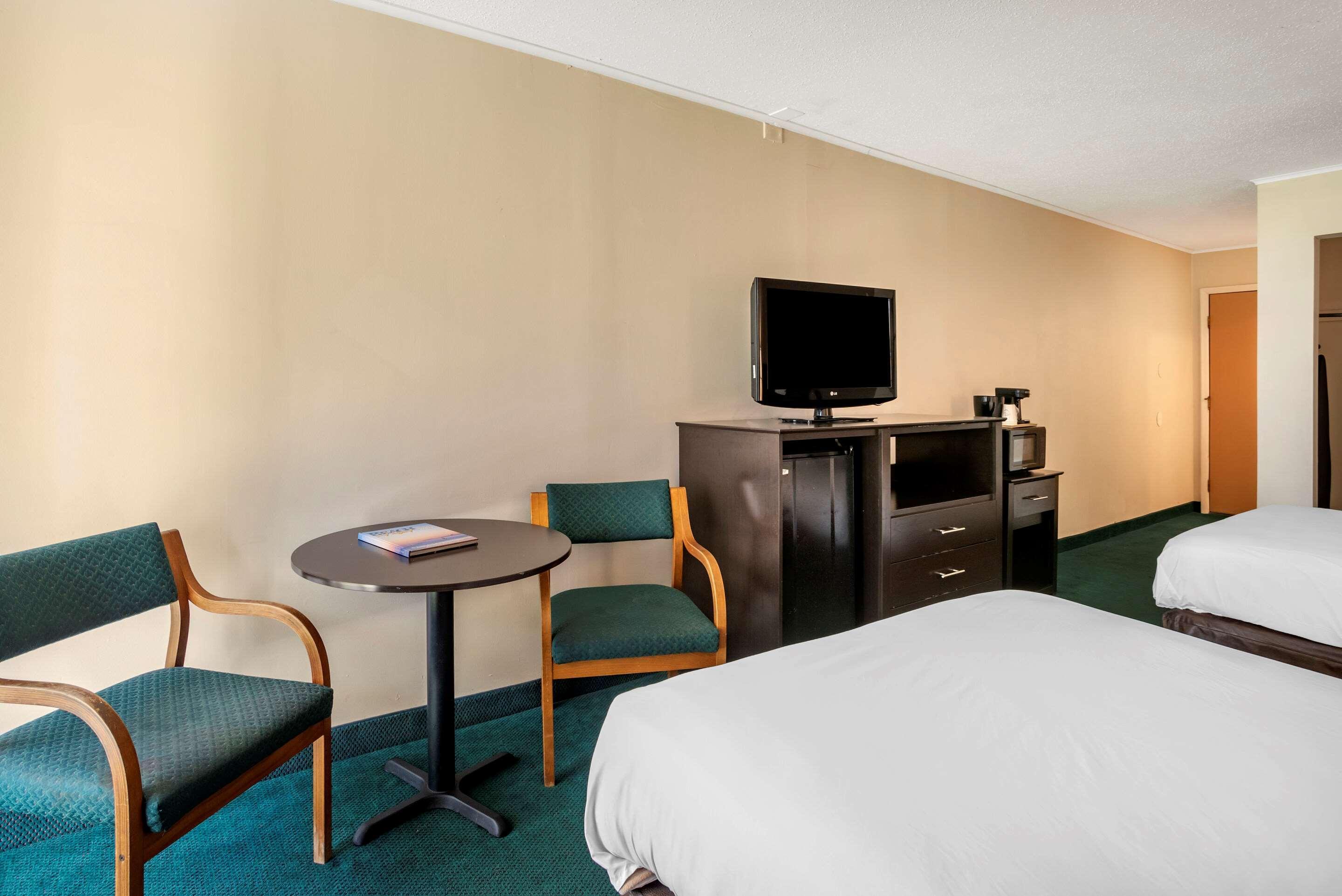 Rodeway Inn & Suites Rehoboth Beach Ngoại thất bức ảnh