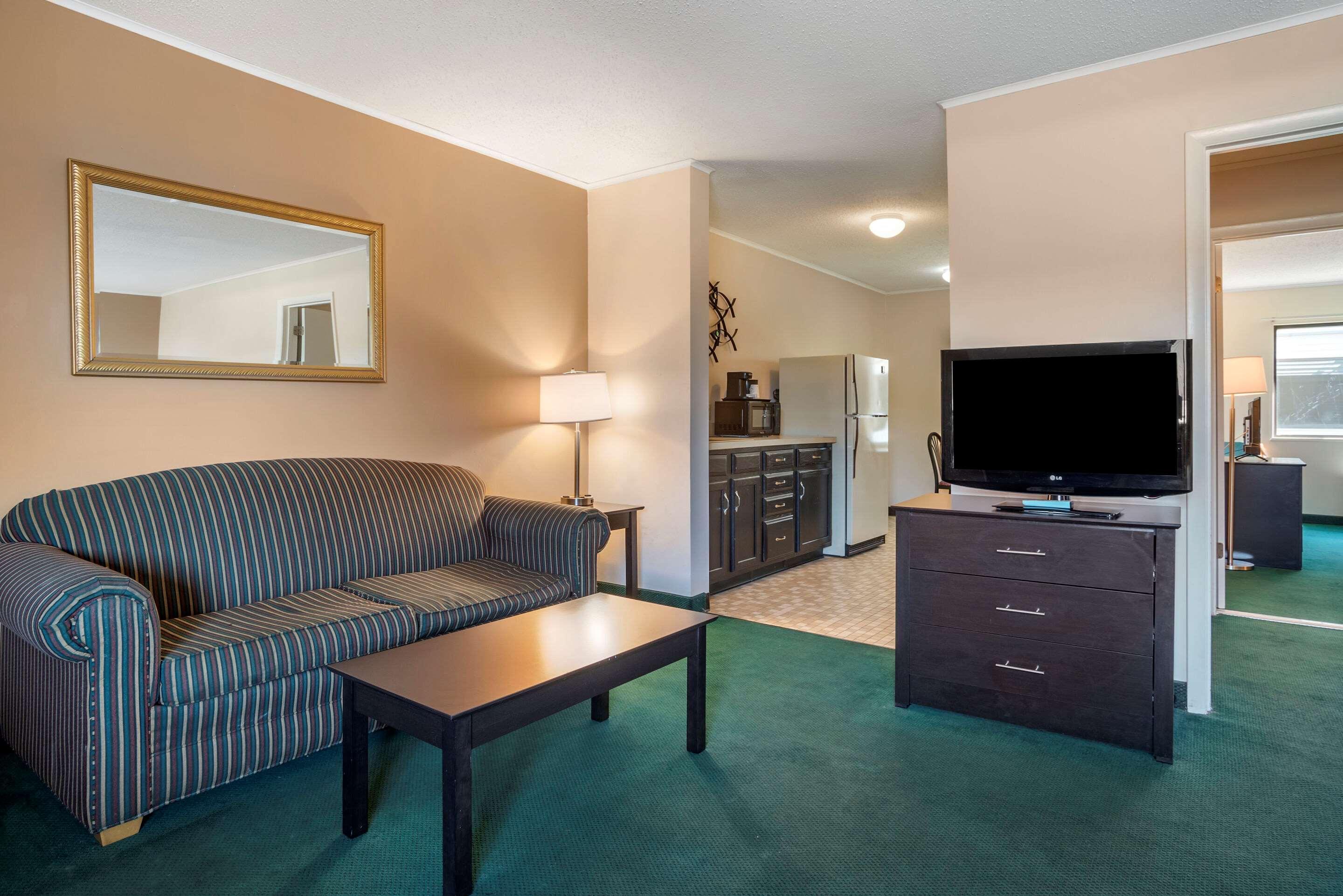 Rodeway Inn & Suites Rehoboth Beach Ngoại thất bức ảnh