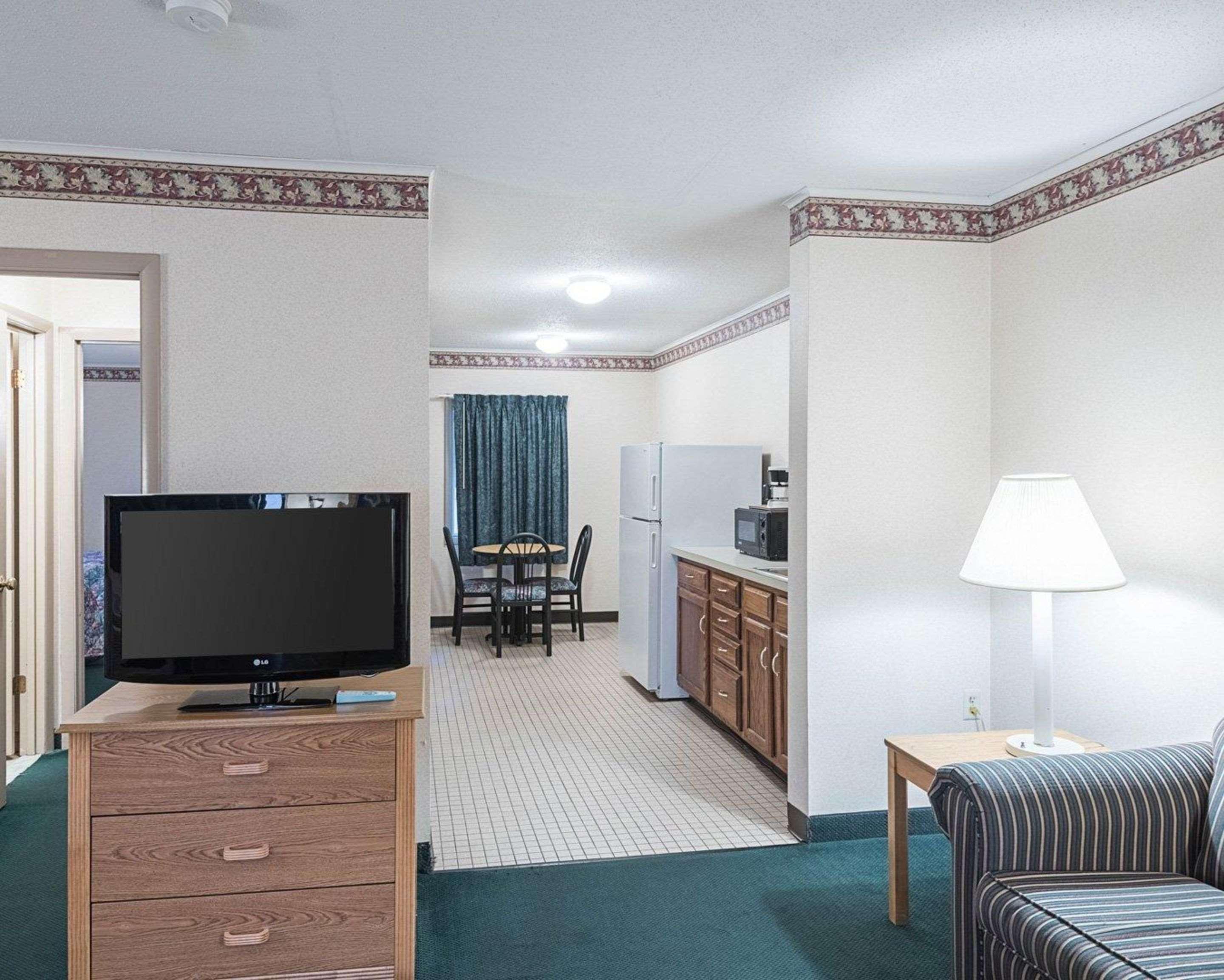 Rodeway Inn & Suites Rehoboth Beach Ngoại thất bức ảnh